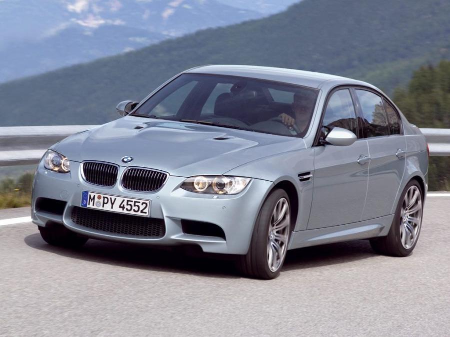  BMW M3 Sedan 2007 года  (фото 46 из 72)